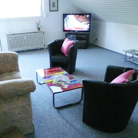 Stadt Trifft Land Apartman