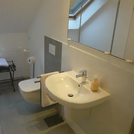 Stadt Trifft Land Apartman *